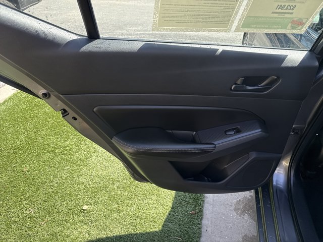 Used 2024 Nissan Altima 2.5 SV FWD image 15