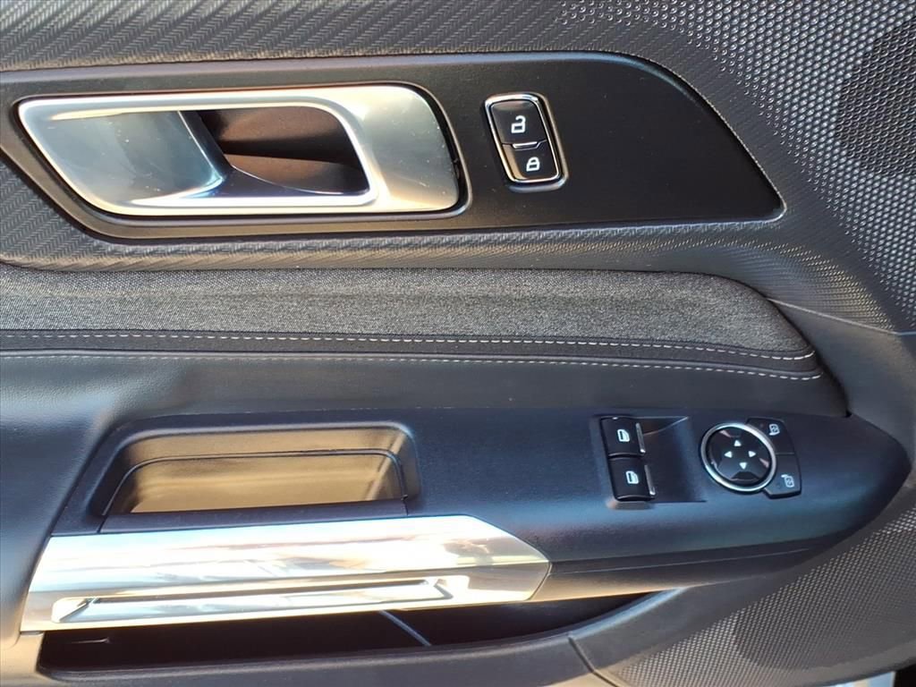 Certified 2025 Ford Mustang GT image 14