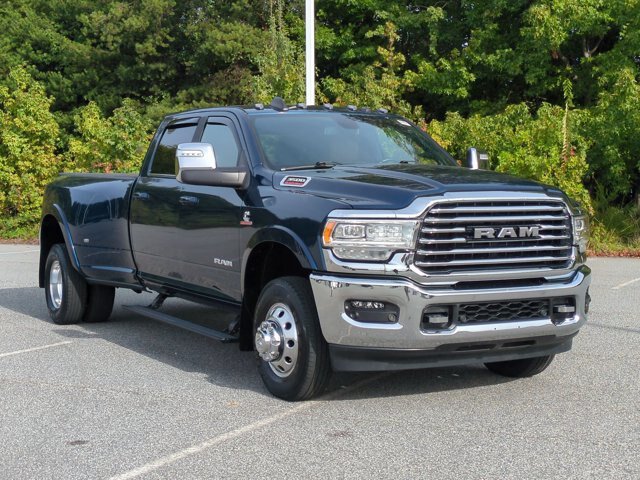 Used 2024 RAM 3500 Limited AWD/4WD image 2