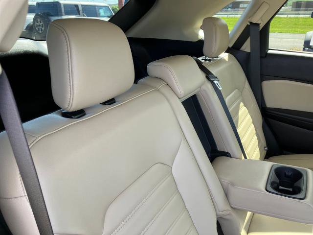 Certified 2024 Ford Edge SEL w/ Convenience Package AWD/4WD image 15