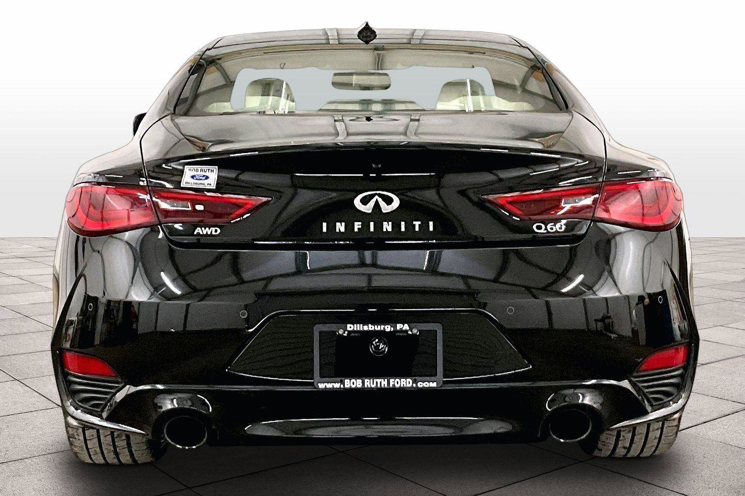 Used 2018 INFINITI Q60 3.0t Luxe w/ Sensory Package 3.0T Luxe image 4