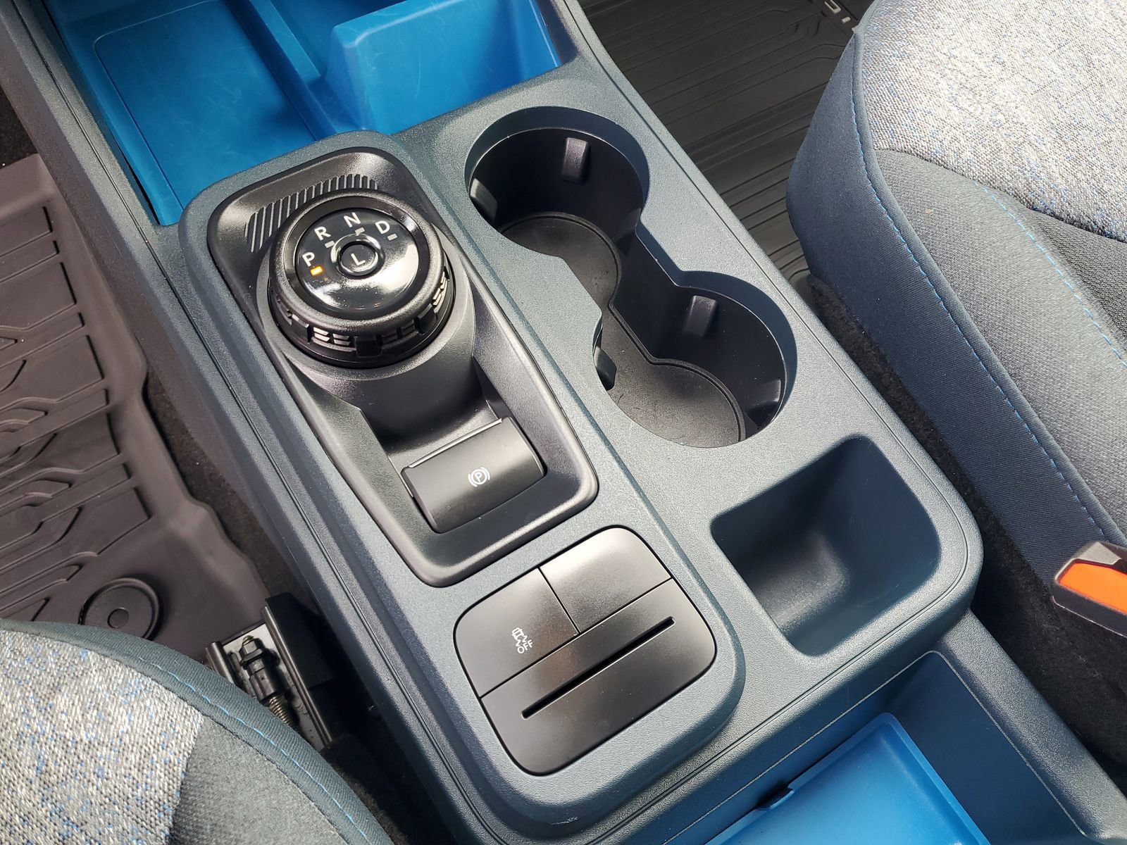 Certified 2025 Ford Maverick XLT w/ Equipment Group 301A AWD/4WD image 25