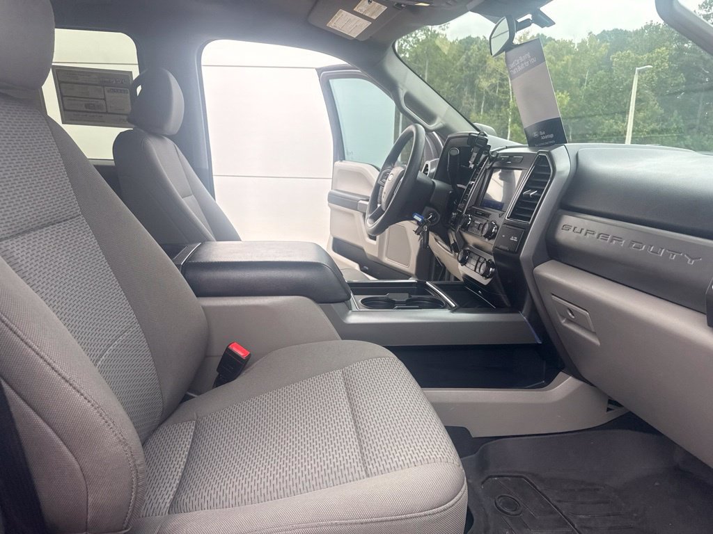 Certified 2022 Ford F250 XLT w/ Black Appearance Package AWD/4WD image 32