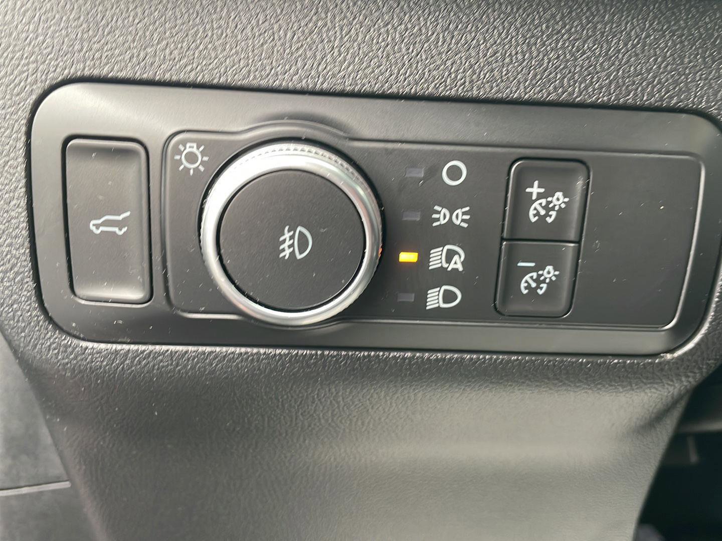 Certified 2022 Ford Escape SEL AWD/4WD image 12