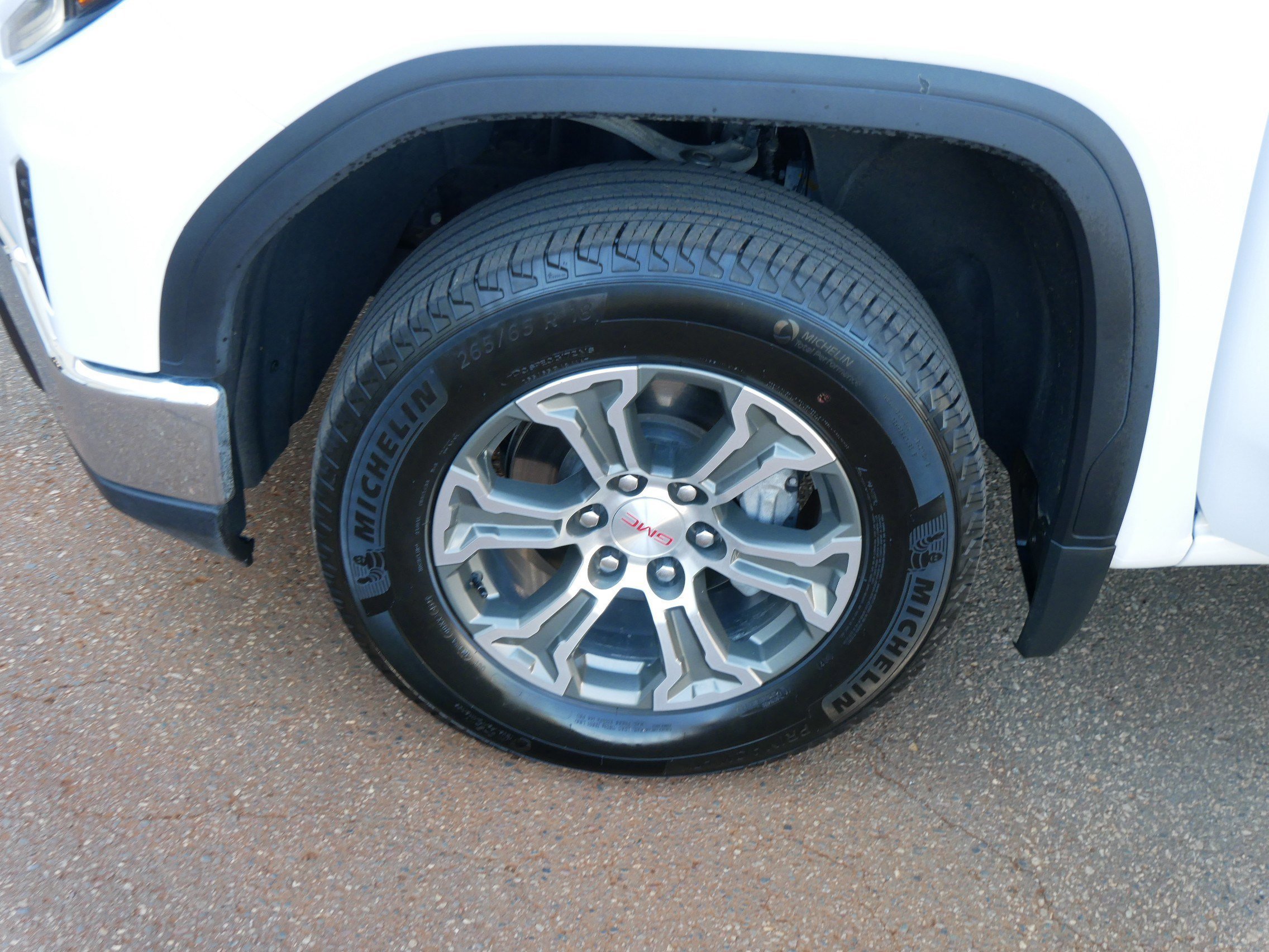 Used 2025 GMC Sierra 1500 SLT image 15