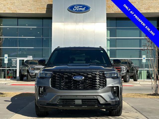 Certified 2025 Ford Explorer ST-Line w/ ST-Line Street Pack image 2