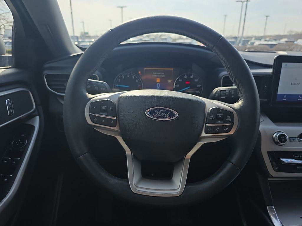 Certified 2024 Ford Explorer XLT w/ Equipment Group 202A image 25