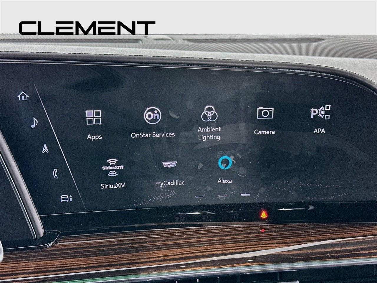 Used 2021 Cadillac Escalade ESV Premium Luxury AWD/4WD image 19