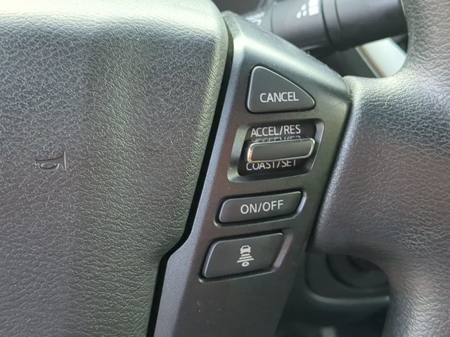 Used 2025 Nissan Frontier SV AWD/4WD image 18