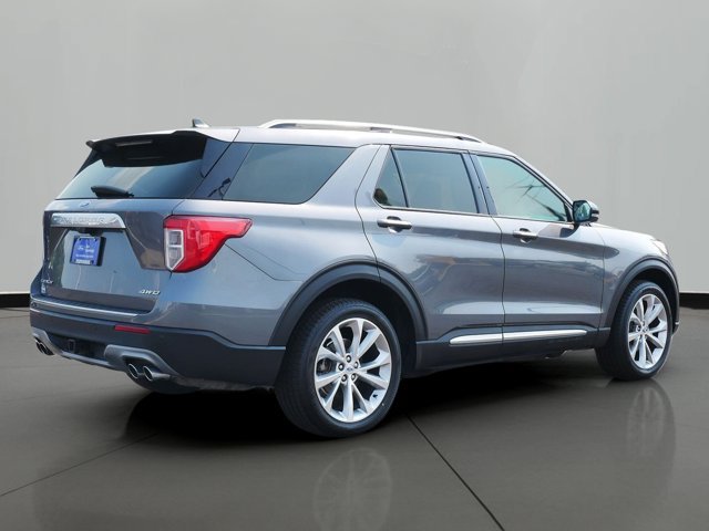 Certified 2023 Ford Explorer Platinum w/ Technology Package AWD/4WD image 3