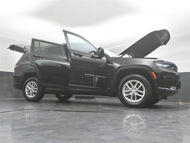 Used 2025 Jeep Grand Cherokee L Laredo w/ Luxury Tech Group I image 53