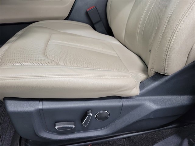 Certified 2022 Ford Expedition Limited image 9