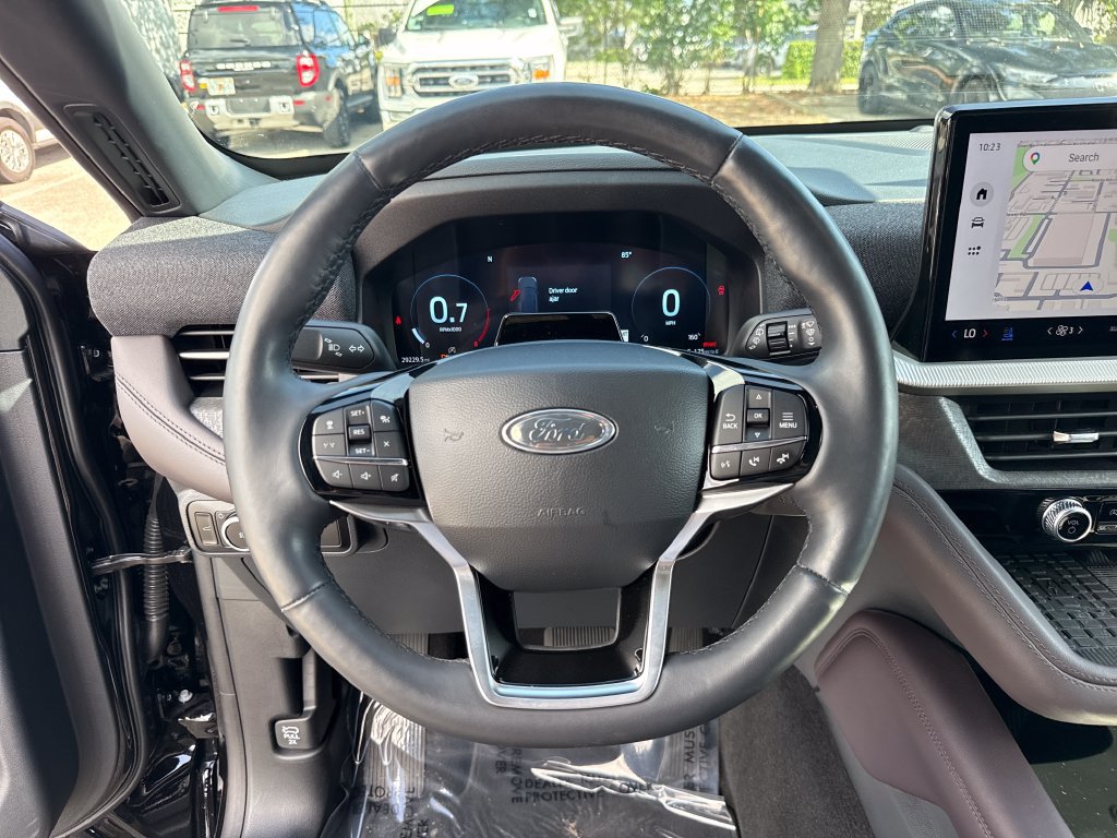 Certified 2025 Ford Explorer Platinum w/ Ultimate Package RWD image 16