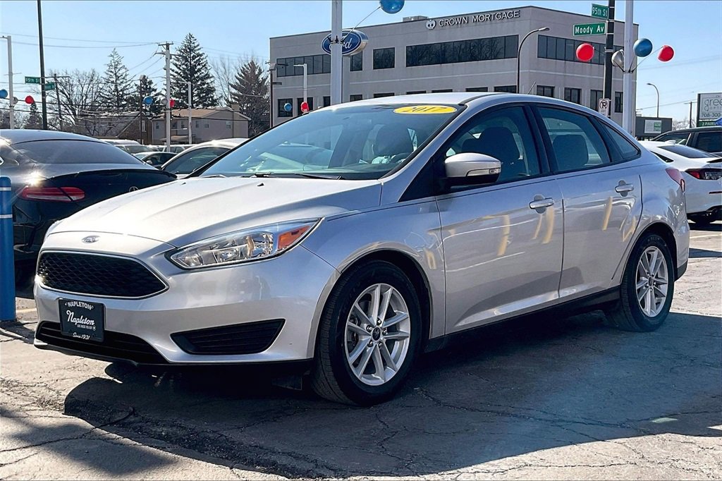Certified 2017 Ford Focus SE image 10