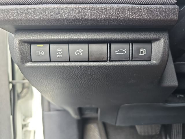 Used 2025 Toyota Camry LE FWD image 23