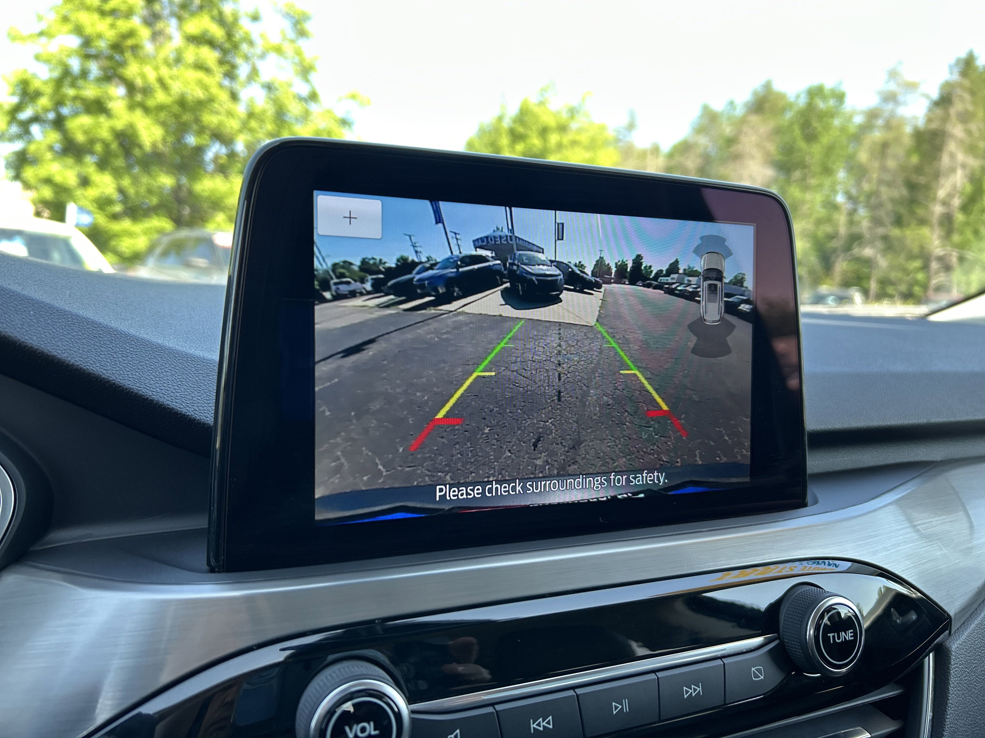 Certified 2022 Ford Escape Titanium image 24