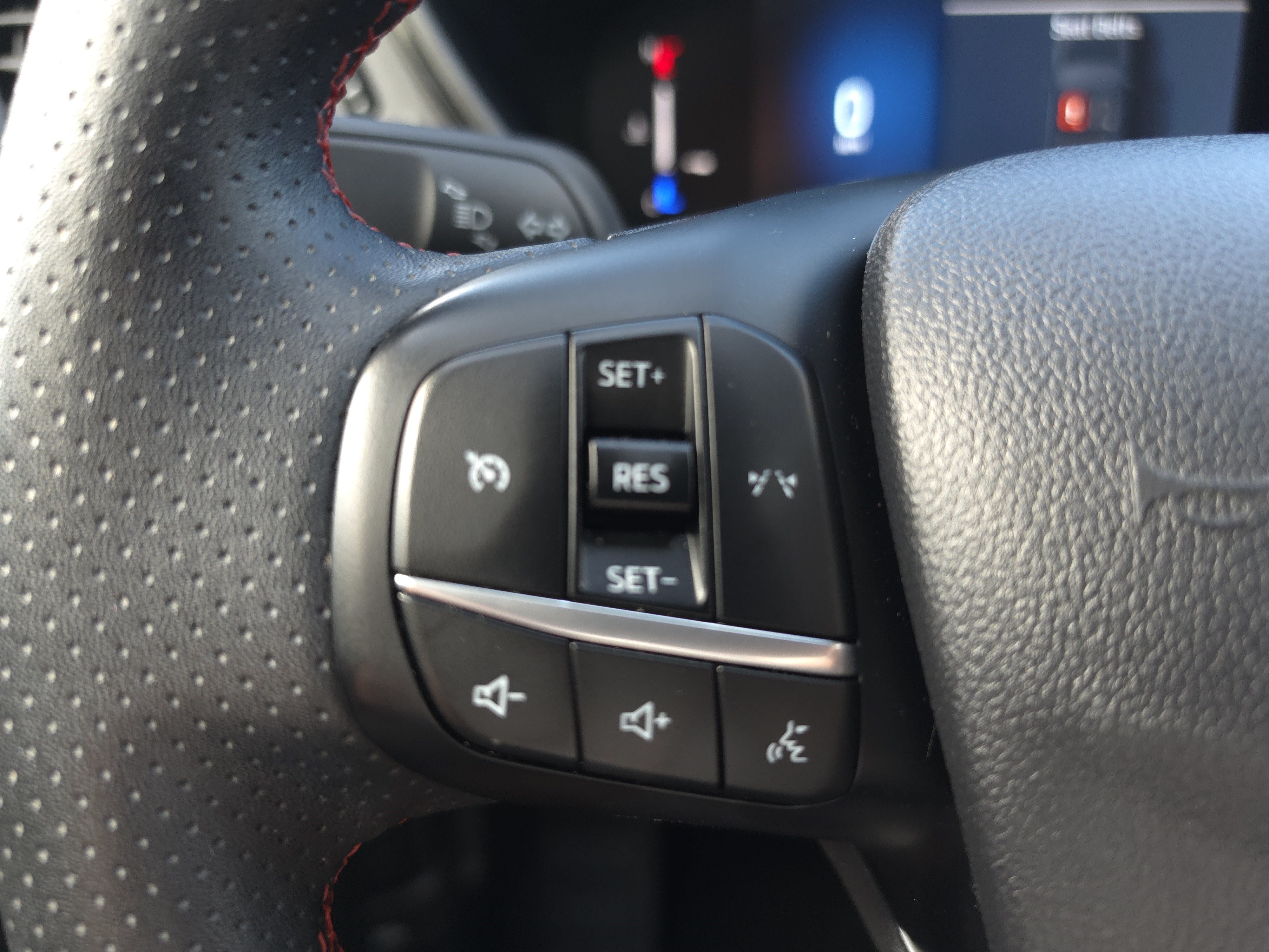 Certified 2025 Ford Escape ST-Line FWD image 20
