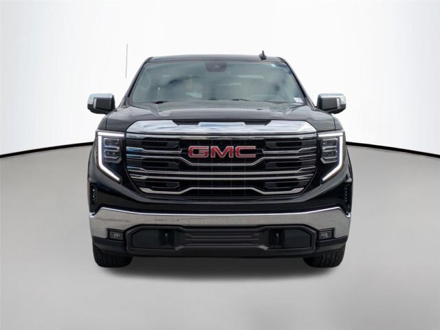 Used 2025 GMC Sierra 1500 SLT AWD/4WD image 2