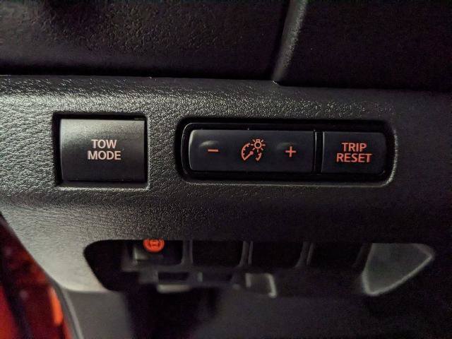 Used 2025 Nissan Frontier PRO-4X w/ Interior Protection Package AWD/4WD image 13
