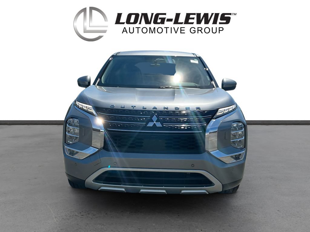 Used 2022 Mitsubishi Outlander SE AWD/4WD image 11