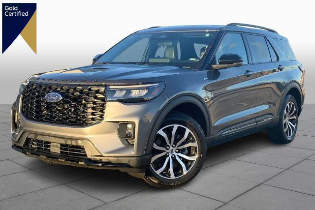 Certified 2025 Ford Explorer ST-Line image 1