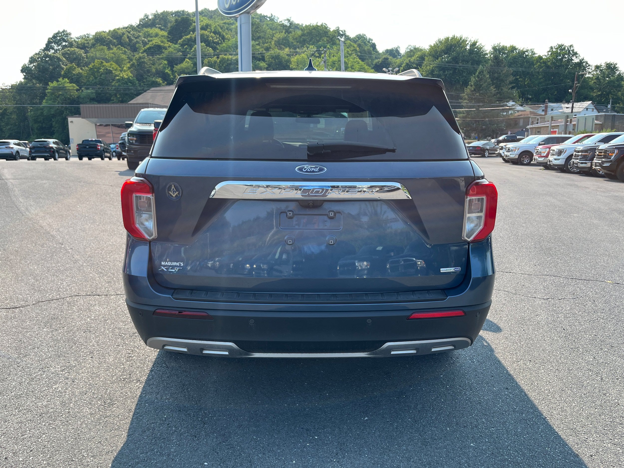 Certified 2020 Ford Explorer XLT w/ Equipment Group 202A AWD/4WD image 5