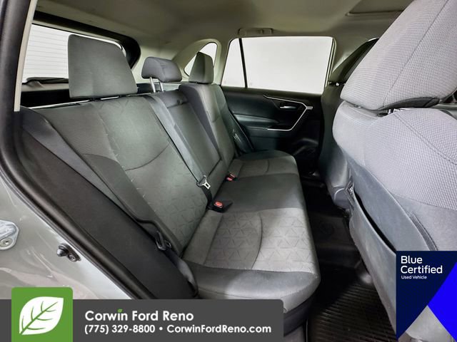 Used 2021 Toyota RAV4 XLE w/ Convenience Package image 31