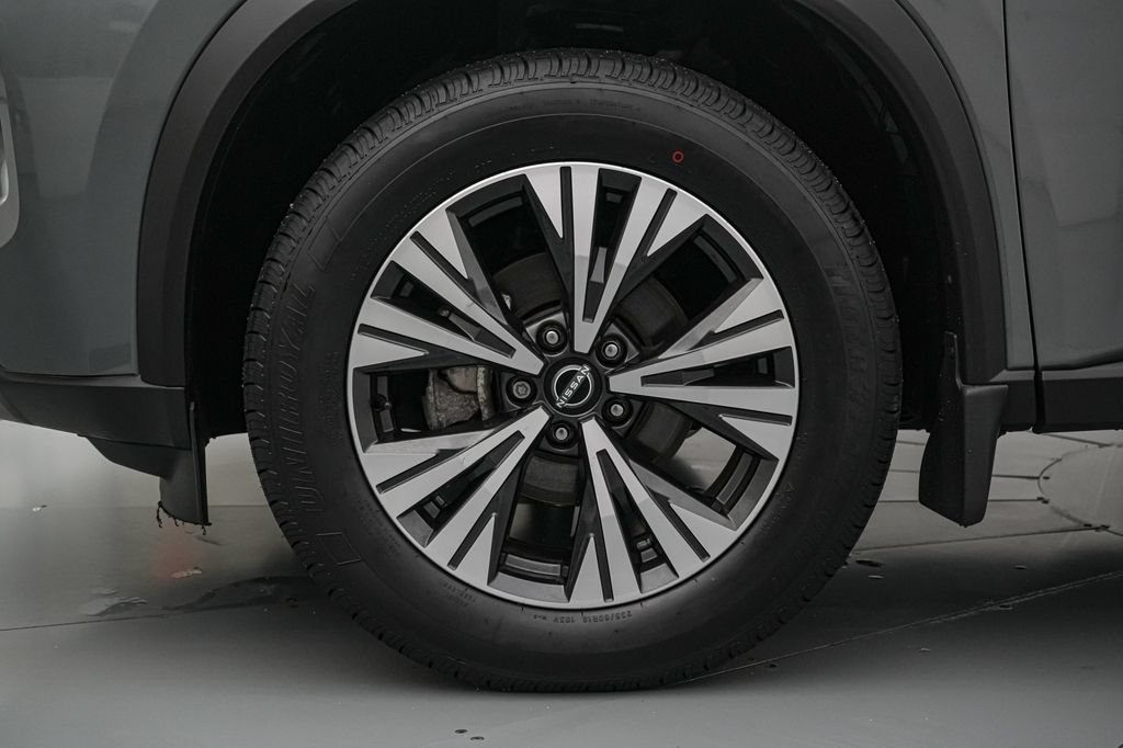 Used 2023 Nissan Rogue SV AWD/4WD image 10