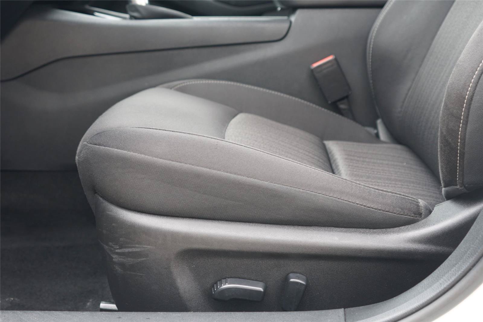 Used 2024 Nissan Altima 2.5 SV FWD image 21