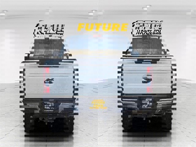 Certified 2019 Ford F250 Lariat w/ Lariat Value Package image 4