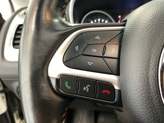 Used 2018 Jeep Compass Latitude w/ Cold Weather Group AWD/4WD image 19