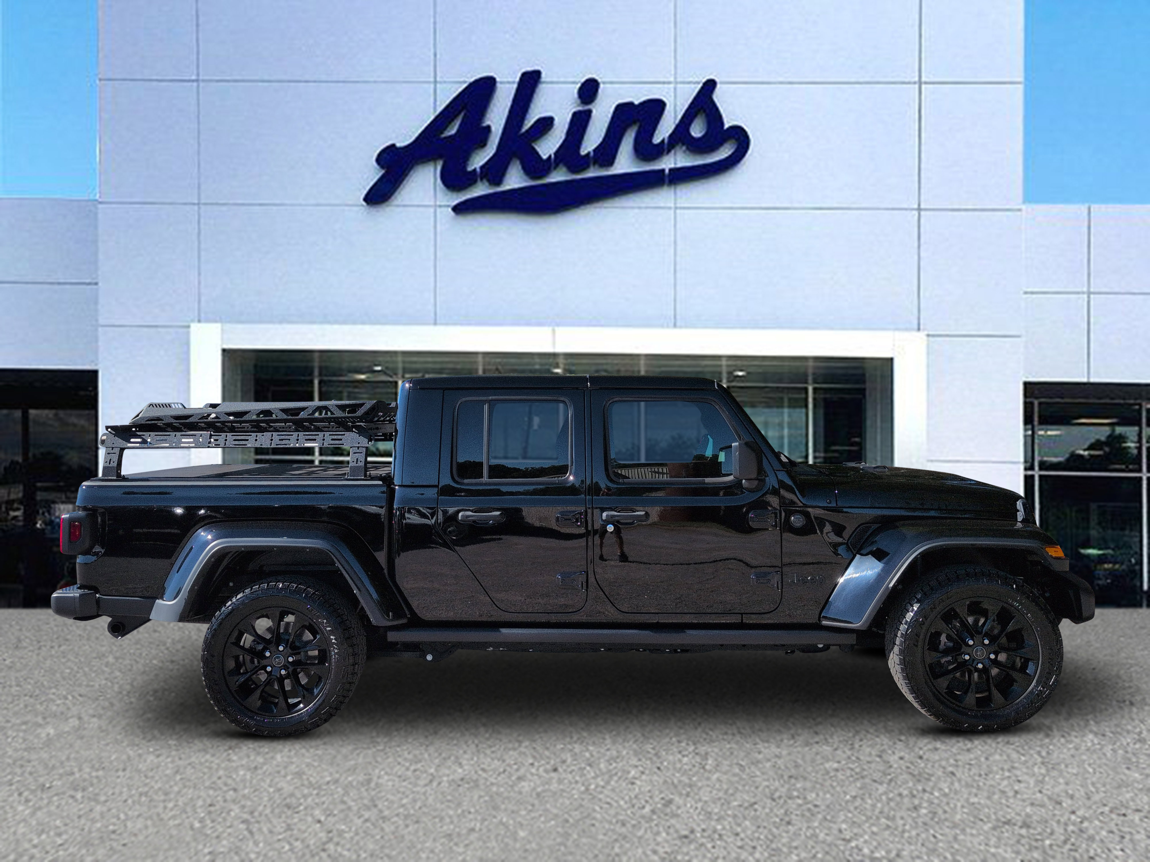 Used 2024 Jeep Gladiator Sport AWD/4WD image 1
