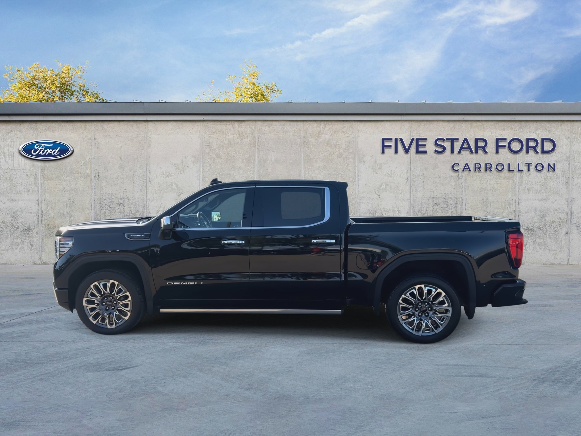Used 2023 GMC Sierra 1500 Denali Ultimate AWD/4WD image 5