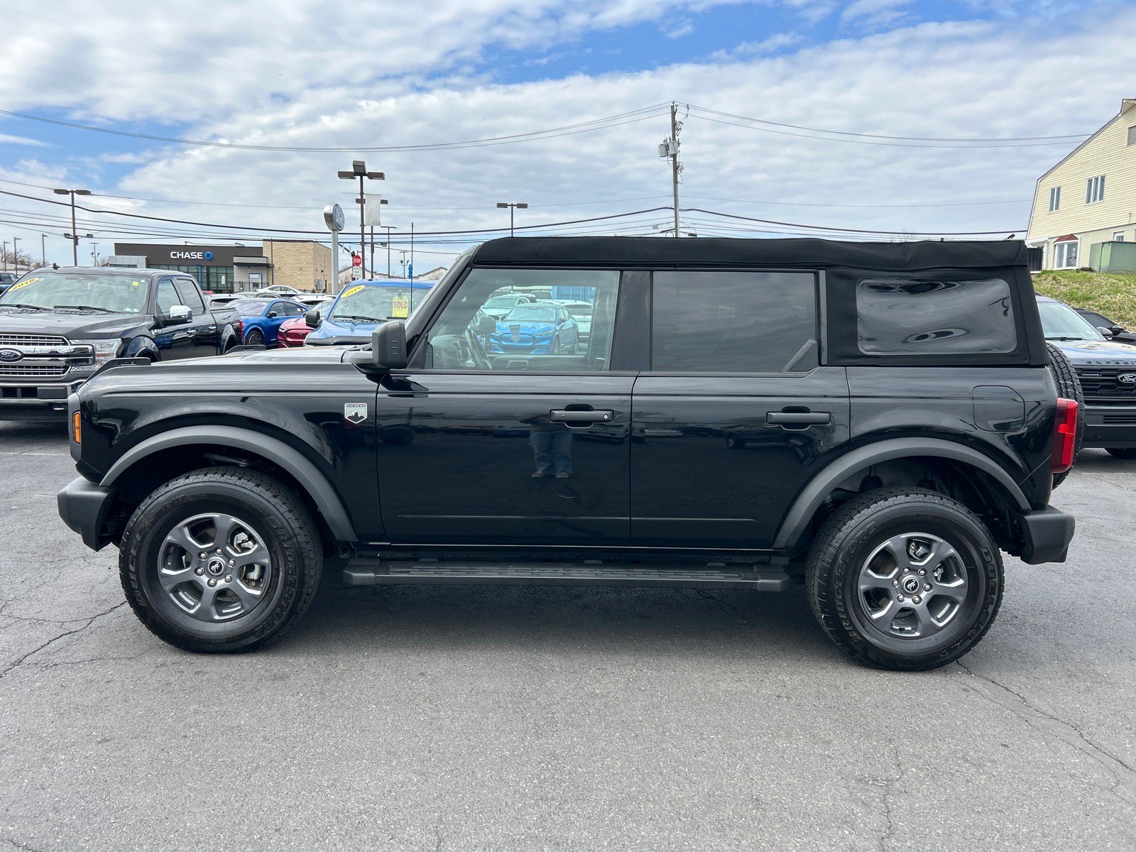 Certified 2024 Ford Bronco Big Bend image 4