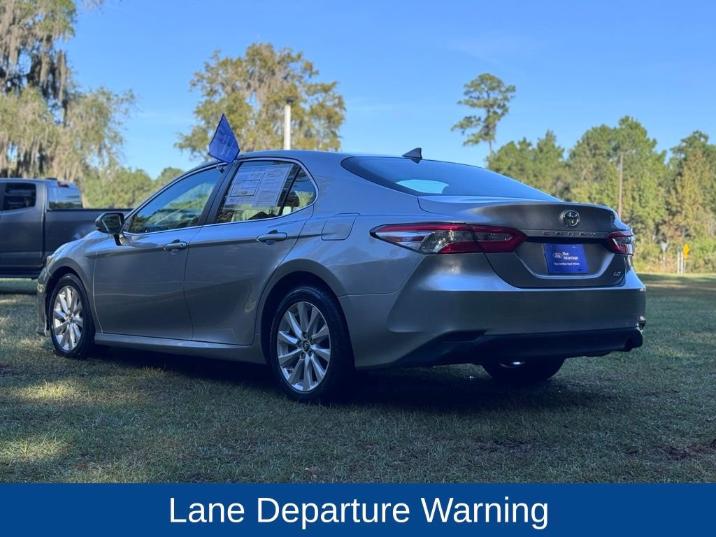 Used 2019 Toyota Camry LE image 5