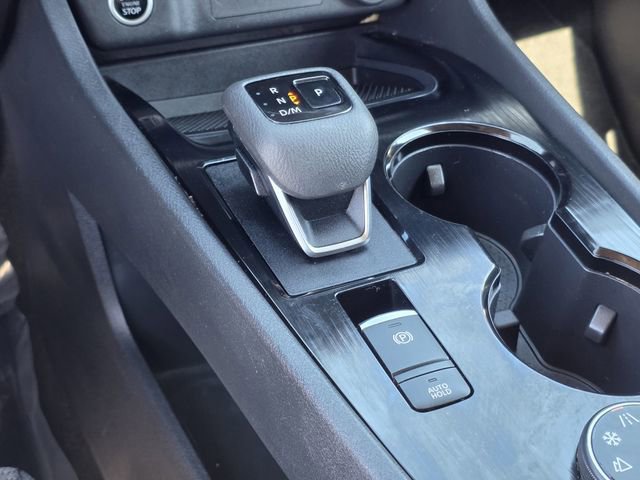 Used 2023 Nissan Rogue SV image 21