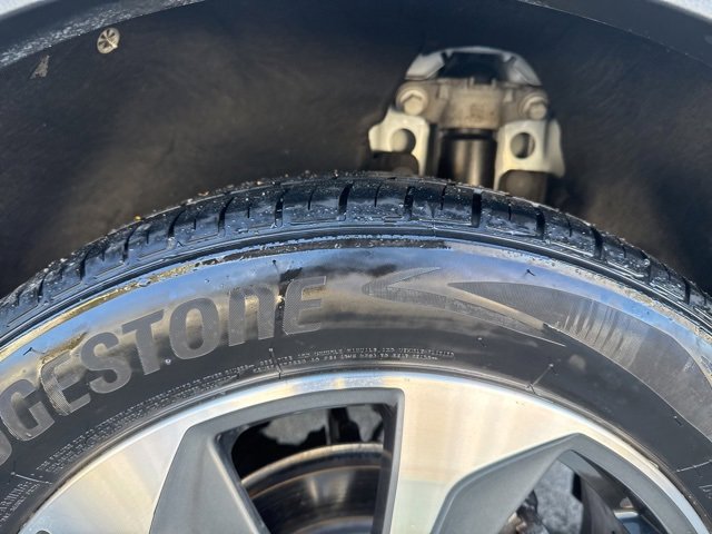 Certified 2023 Ford Escape Platinum w/ Premium Technology Package image 12