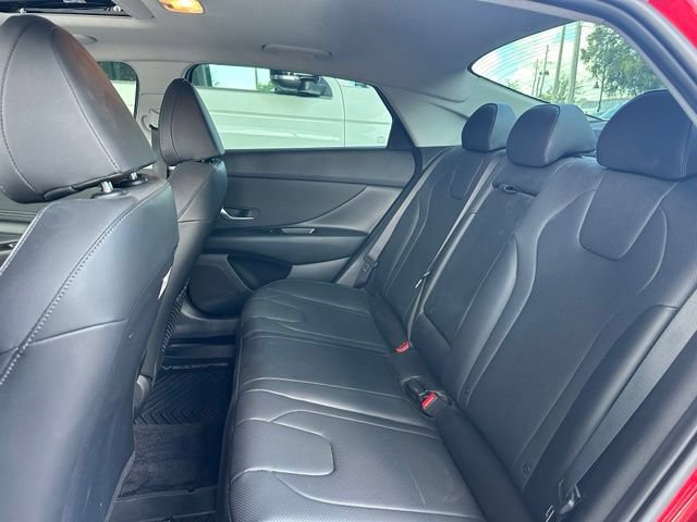 Used 2023 Hyundai Elantra Limited FWD image 16