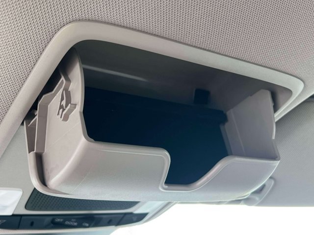 Used 2024 Honda Pilot LX image 35