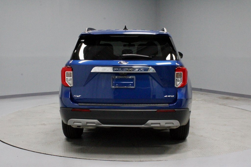Certified 2022 Ford Explorer XLT w/ Equipment Group 202A image 4