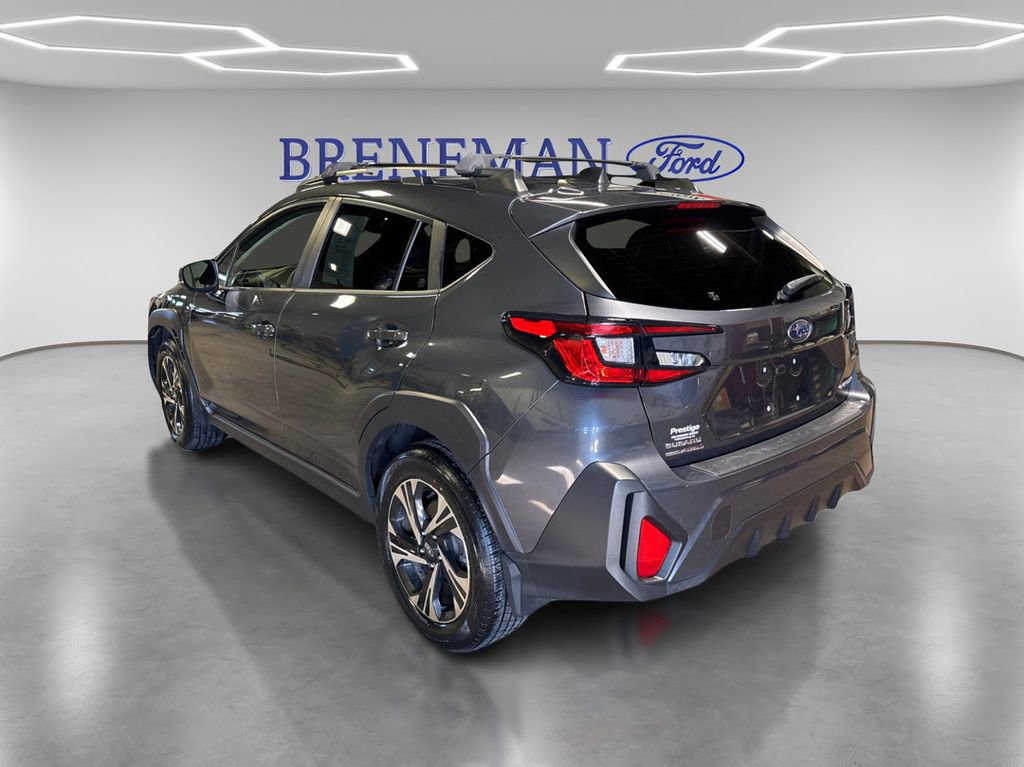 Used 2024 Subaru Crosstrek 2.0i Premium AWD/4WD image 3