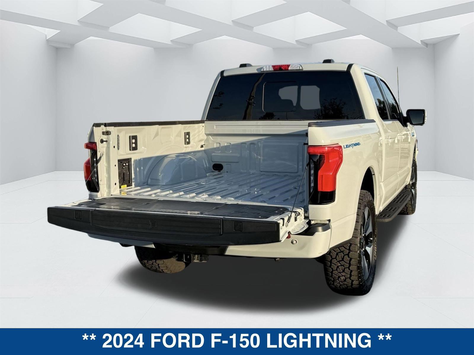 Certified 2024 Ford F150 Lightning Platinum image 5