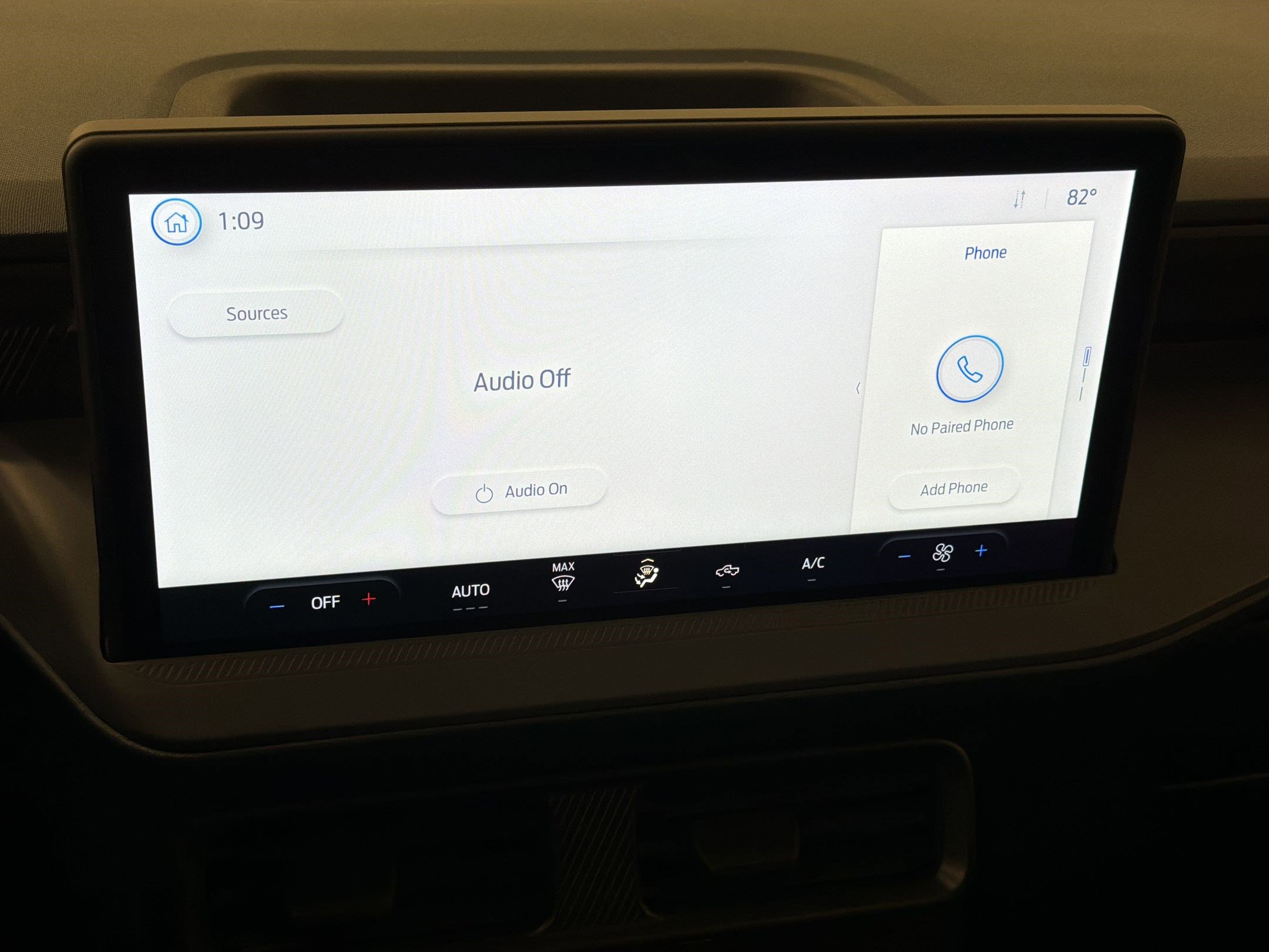 Certified 2025 Ford Maverick XL image 23