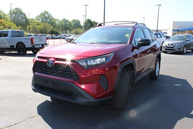 Used 2019 Toyota RAV4 LE w/ Carpet Mat Package AWD/4WD image 15