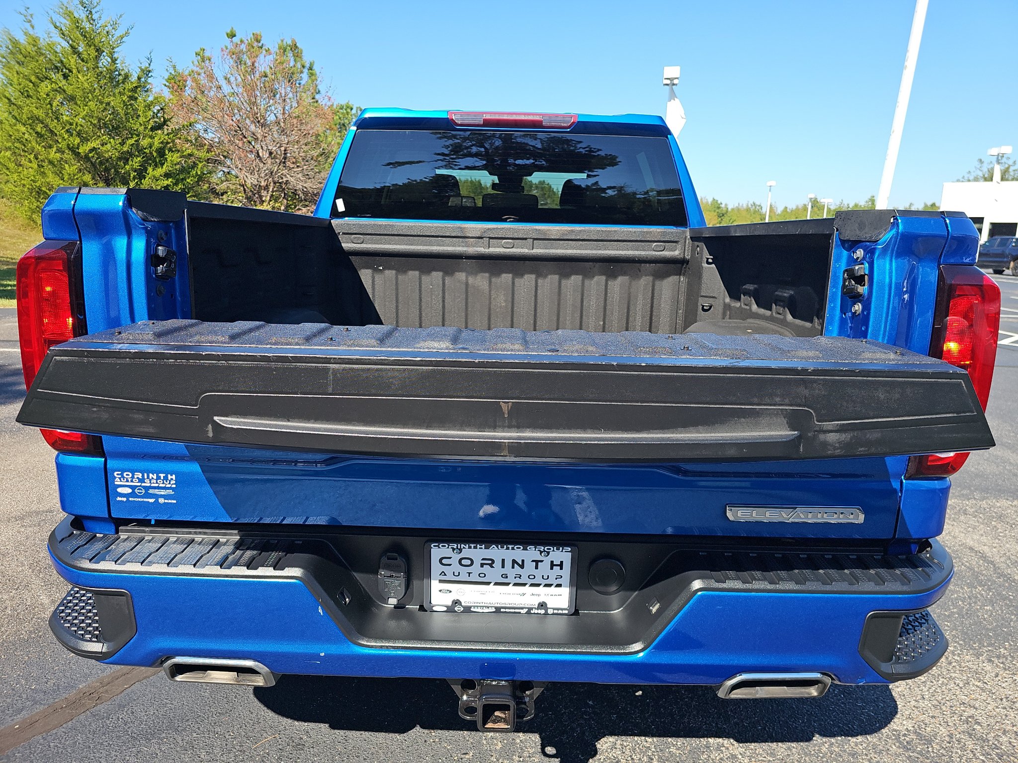 Used 2023 GMC Sierra 1500 Elevation w/ X31 Off-Road Package AWD/4WD image 22