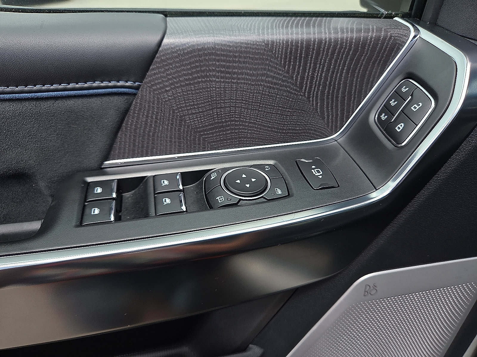 Certified 2025 Ford F250 Platinum AWD/4WD image 10
