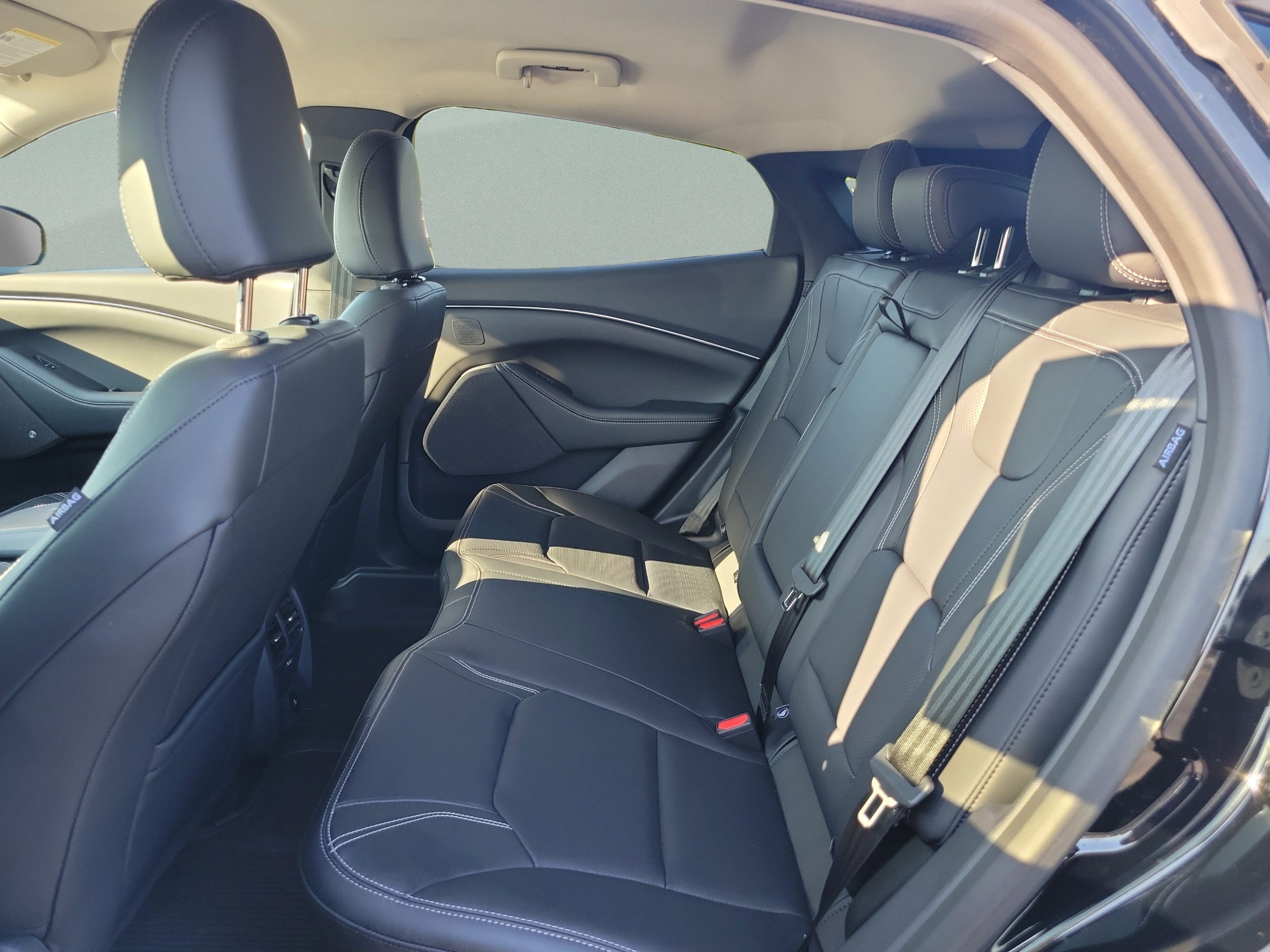 Certified 2025 Ford Mustang Mach-E Premium AWD/4WD image 9