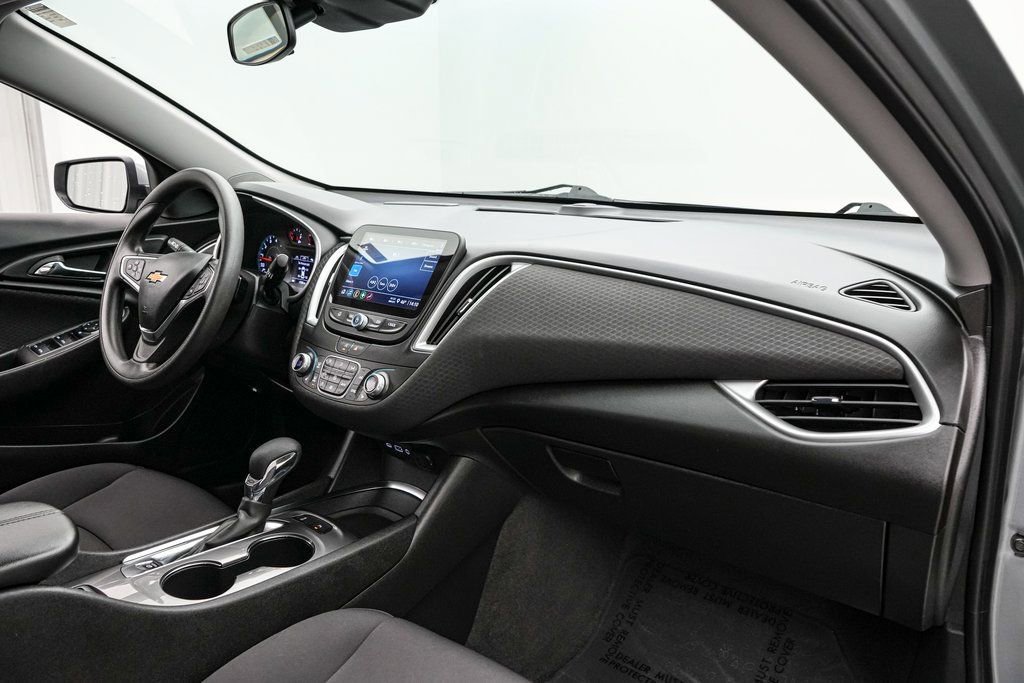 Used 2024 Chevrolet Malibu LT image 21