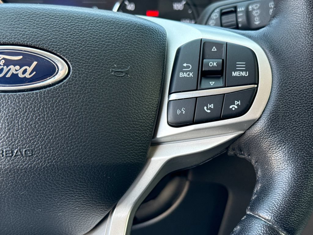 Certified 2023 Ford Explorer XLT RWD image 15