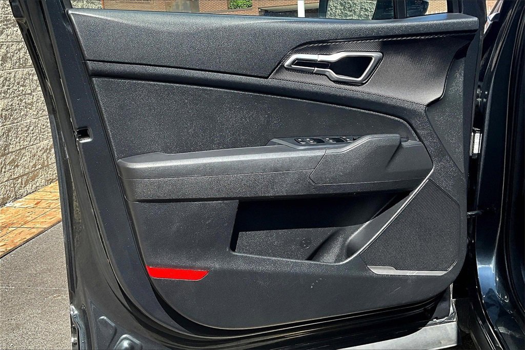 Used 2024 Kia Sportage LX image 21